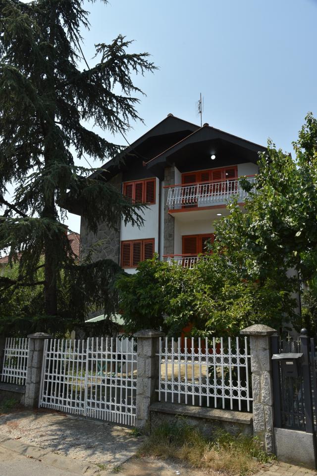 Luxurious House in Alpine style in Sumadija Region - Central Serbia