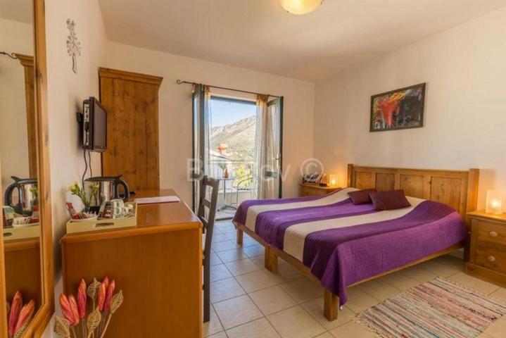 Prodaja, Cavtat, apartmanska vila sa bazenom