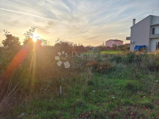 Land Biograd na Moru, DA, 652m2