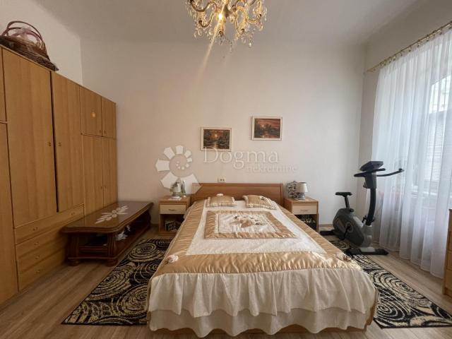 RIJETKOST!! Apartman 83m2 strogi centar Crikvenice