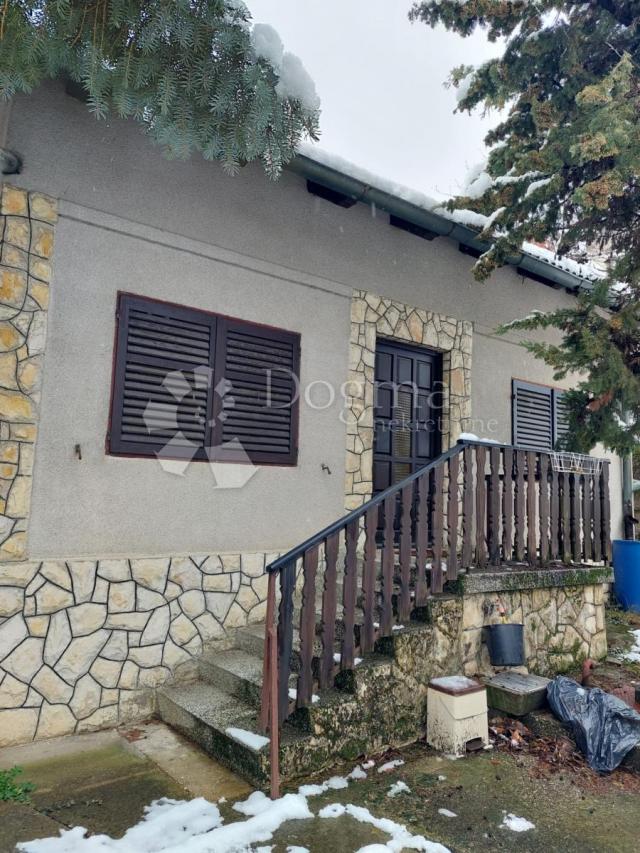 House Perjavica, Podsused - Vrapče, 99m2