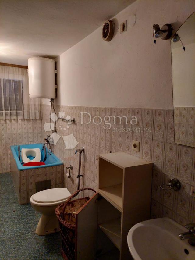 House Perjavica, Podsused - Vrapče, 99m2