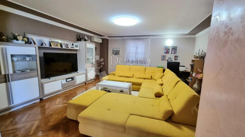 Haus Murine, Umag, 550m2