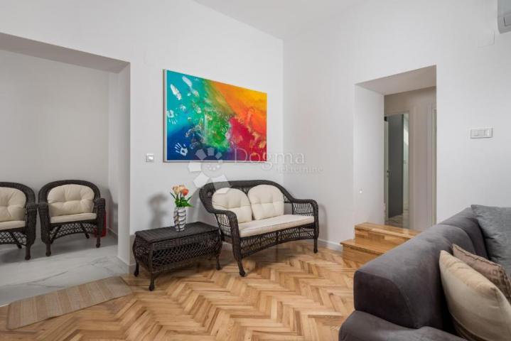 Flat Opatija - Centar, Opatija, 74,22m2