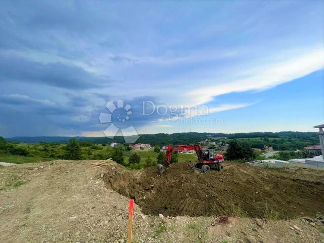 SAMO U DOGMI! VILLA U NOVOGRADNJI SA INFINITIY BAZENOM, ŠIRA OKOLICA POREČA