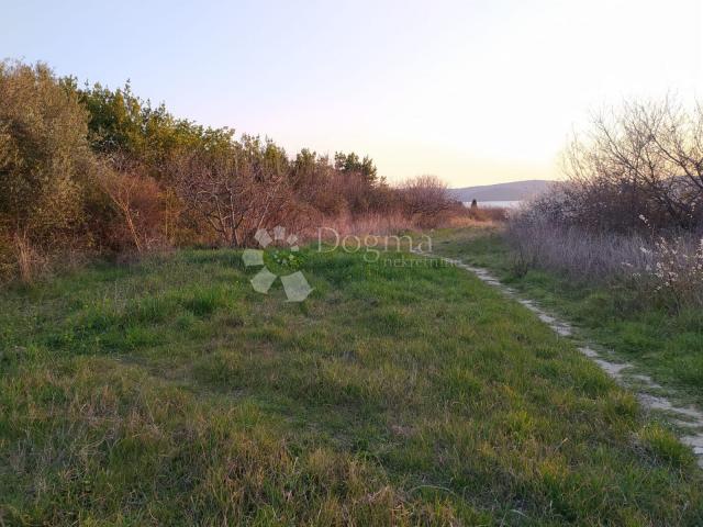 Land Arbanasi, Zadar, 704m2