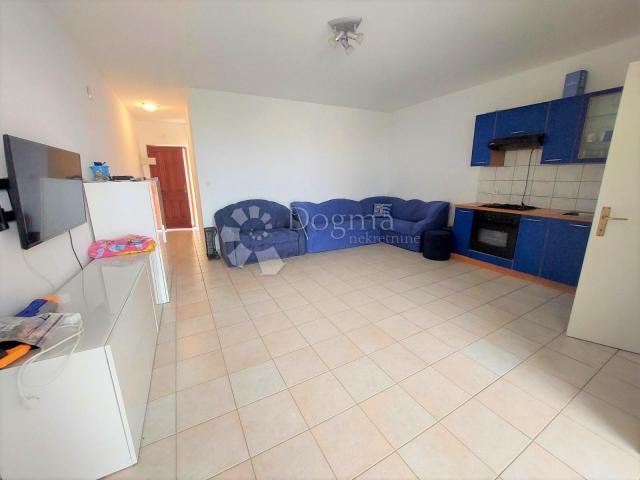 HITNA PRODAJA! APARTMAN MALINSKA, BLIZINA MORA