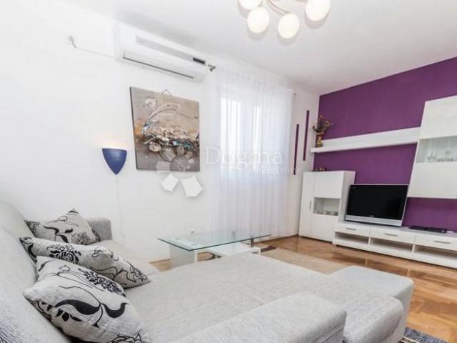 Apartman s okućnicom blizu mora