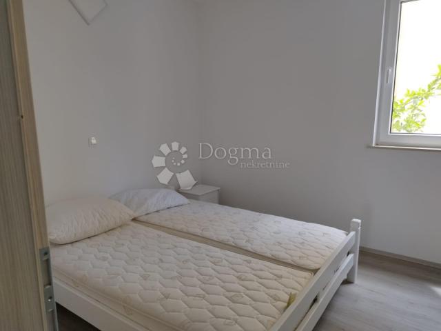 MALINSKA - APARTMAN 1S+DB - PRIZEMLJE