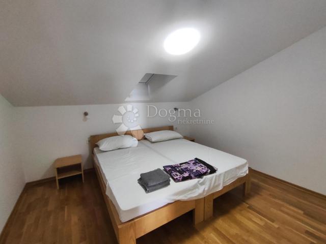 Apartment Njivice, Omišalj, 80m2