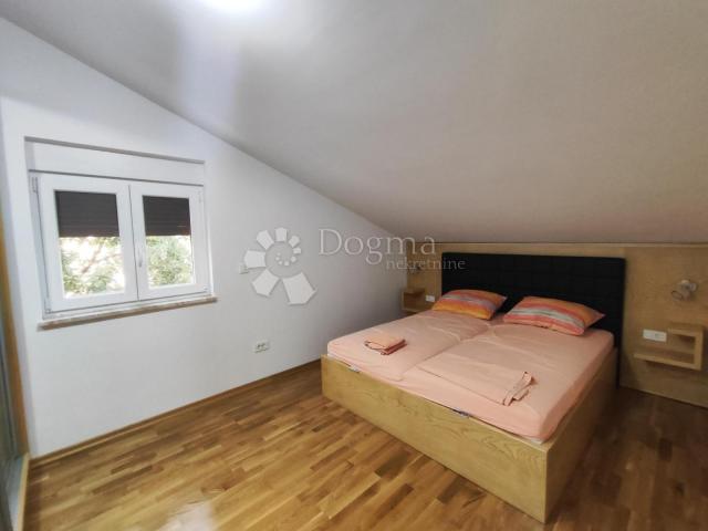 Apartment Njivice, Omišalj, 80m2