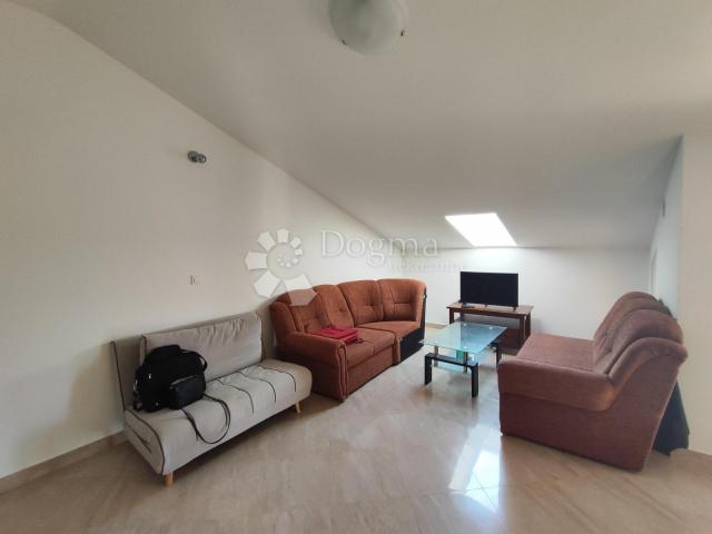 Apartment Njivice, Omišalj, 80m2