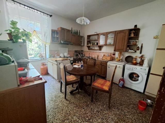 Flat Veli vrh, Pula, 84,09m2