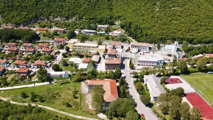 Business premise Raša, 1.818m2