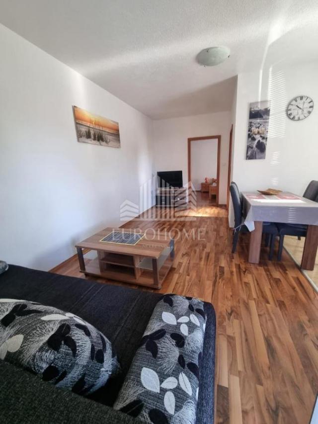 VIR, uređena kuća sa 6 apartmana, 390m2