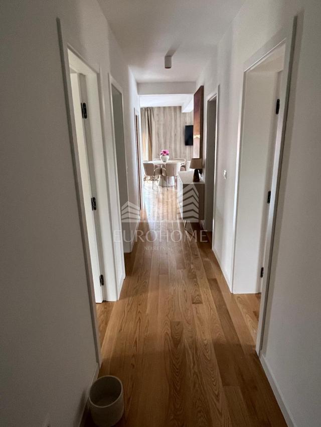 Penthouse u centru grada, krovna terasa, privatan kat, Zadar