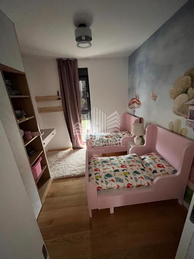 Penthouse u centru grada, krovna terasa, privatan kat, Zadar