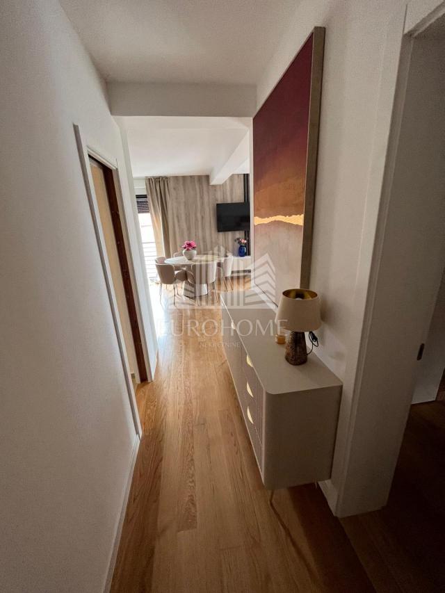 Penthouse u centru grada, krovna terasa, privatan kat, Zadar