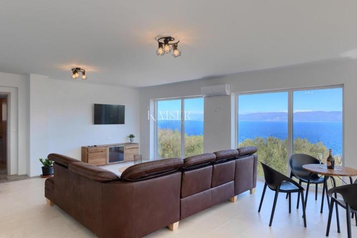 Rabac - luksuzna vila s morem na dlanu, 200 m2