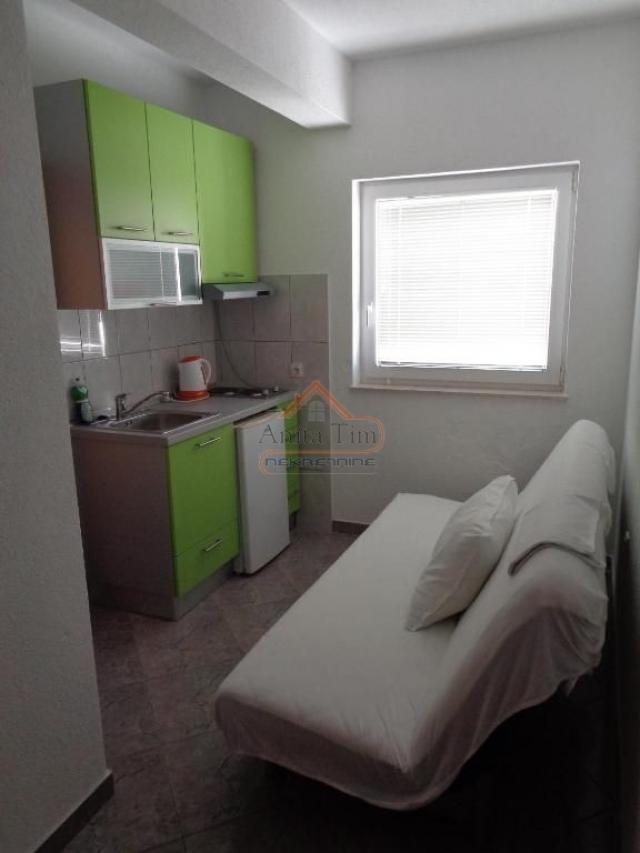 Lokva Rogoznica - PRILIKA!!! kuća sa 6 apartmana