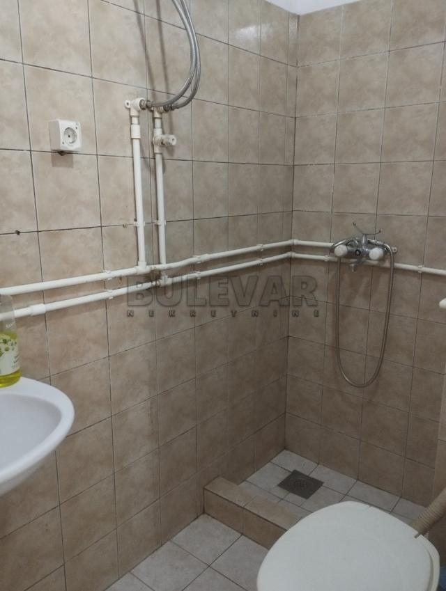 Izdaje se apartman za smeštaj radnika, 18m2!