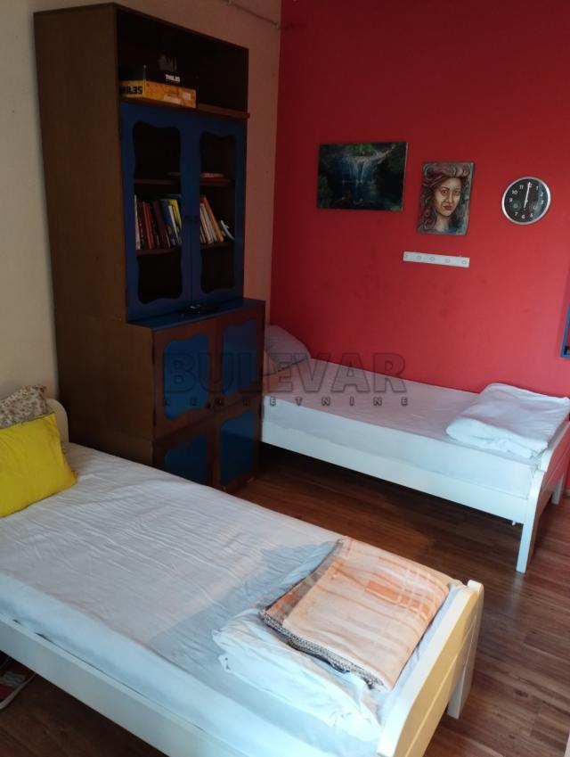 Izdaje se apartman za smeštaj radnika, 18m2!