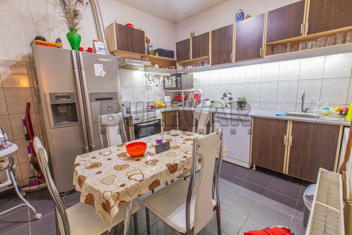 Lux kuća u naselju Beverli Hils 226 m2