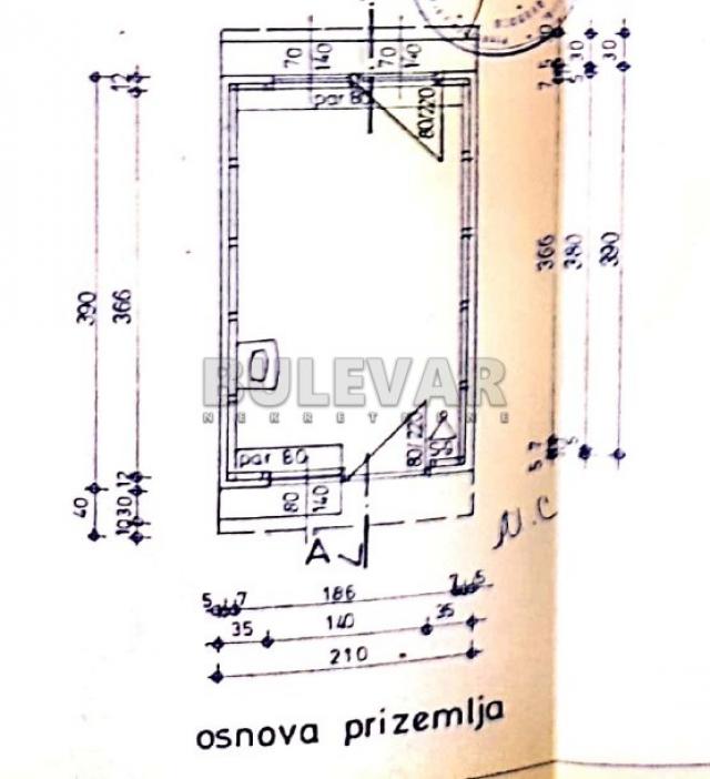 Na prodaju lokal na Bulevaru Nemanjića