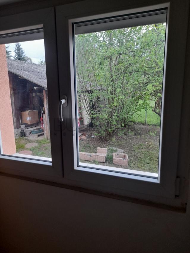 Vikend kuća, Prnjavor, 56m2, plac 8 ari