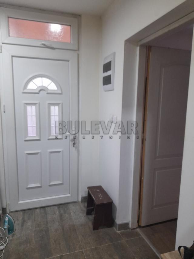 Vikend kuća, Prnjavor, 56m2, plac 8 ari