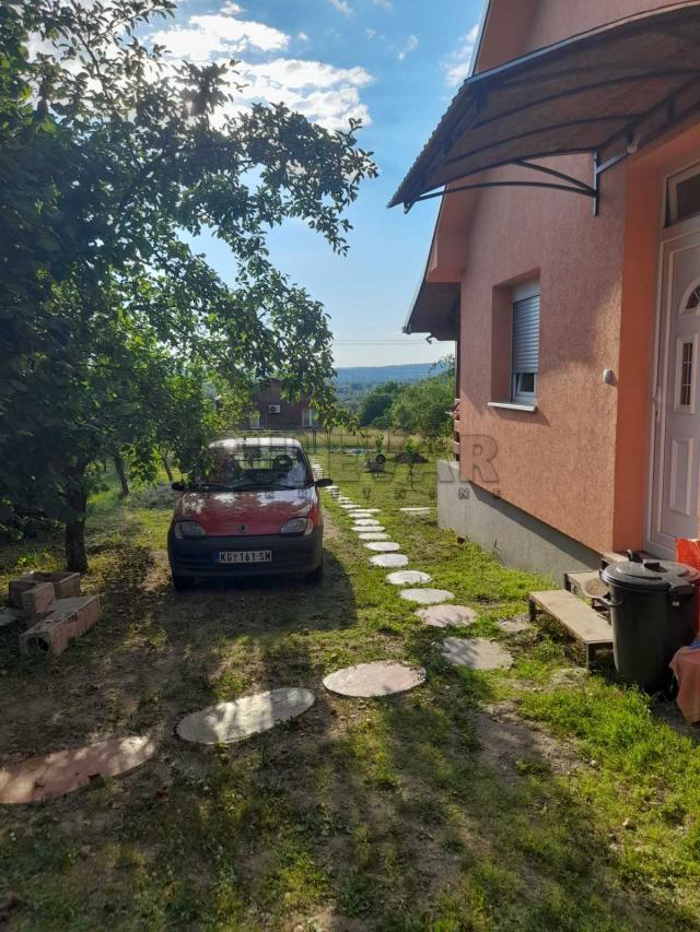 Vikend kuća, Prnjavor, 56m2, plac 8 ari