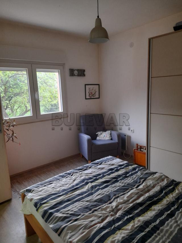 Vikend kuća, Prnjavor, 56m2, plac 8 ari