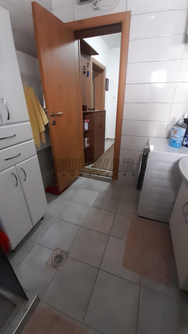 Lepa, nova  kuća  u  Donjoj  Trnavi,  134 m2,  14 ari  placa, sa  nameštajem  i  tehnikom, 