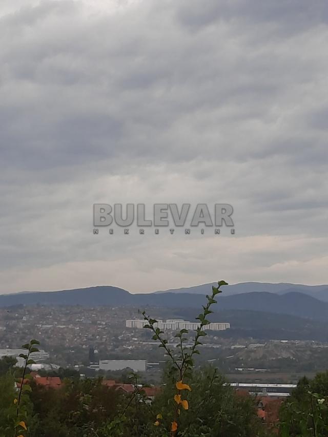 Prodaja placa u Maršiću