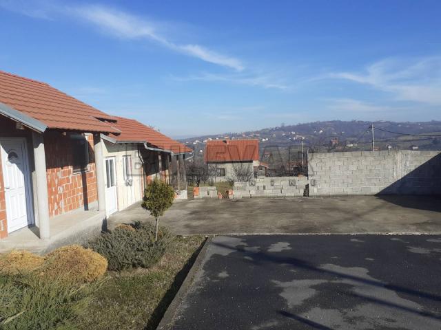 Kuća u  Kragujevcu, Košutnjak - 86 m2, plac 10, 80 ari