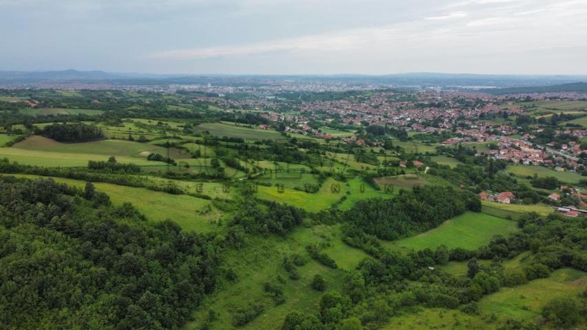 Nova kuća u Ždraljici i zemljište od 1. 5 ha