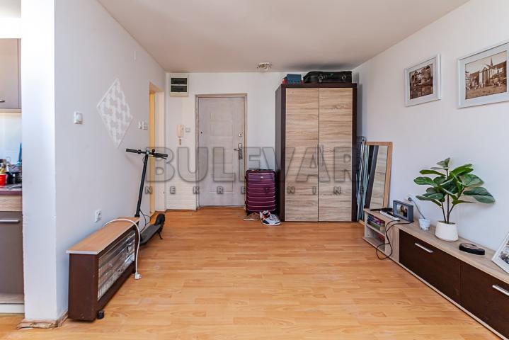 Garsonjera, Pantelej, 30m2