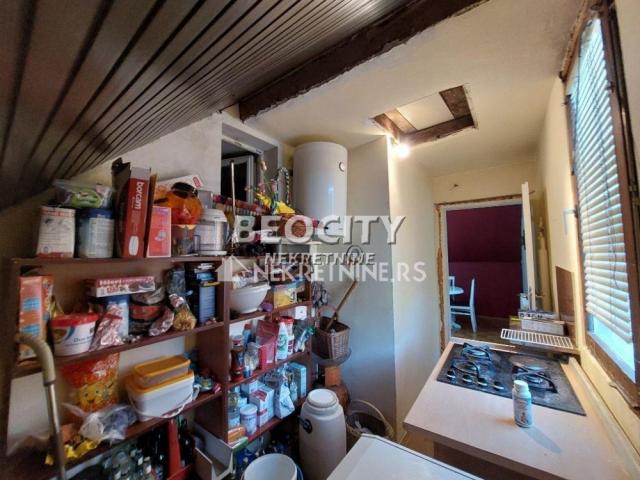 Zemun, Batajnica, Kralja Radoslava, 4. 0, 104m2, 153000EUR