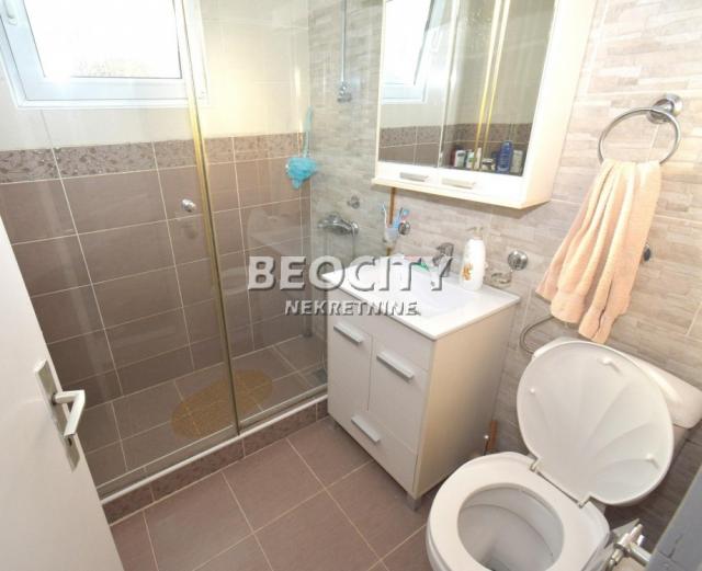 Rakovica, Labudovo brdo, 11. krajiške divizije, 3. 5, 89m2, 185000EUR