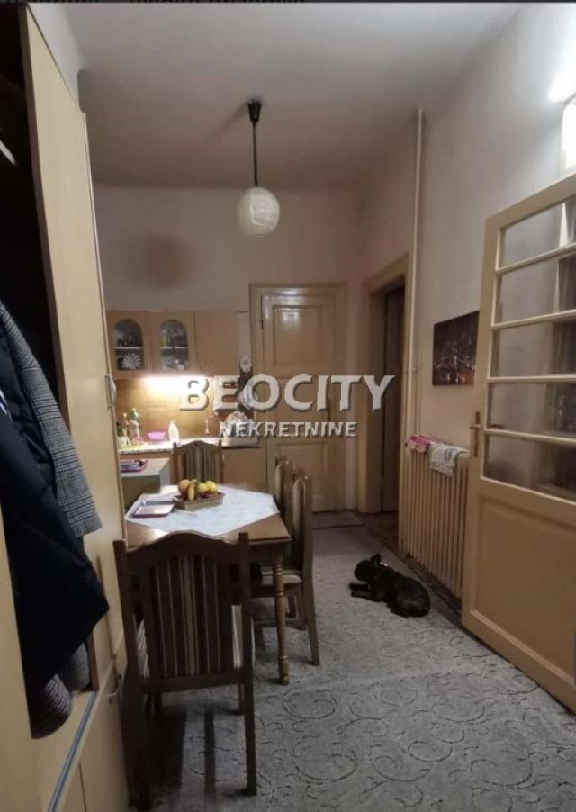 Novi Sad, Centar, Trg republike, 2. 5, 60m2, 140000EUR