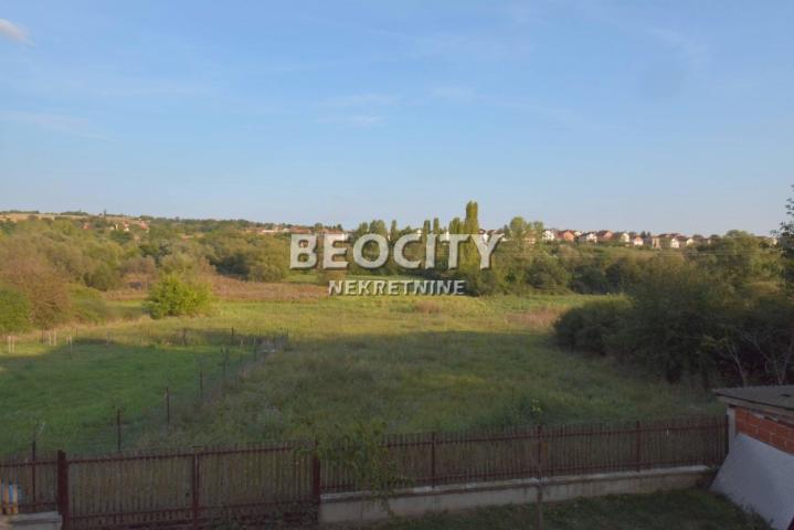 Mladenovac, Mladenovac (mesto), Učiteljska, 33a, 136000EUR Dedinje