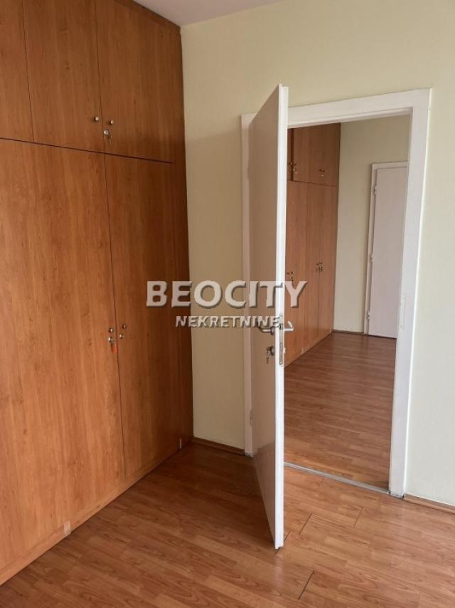 Novi Sad, Centar, Bulevar Mihajla Pupina, 8. 0, 679m2, 9506EUR