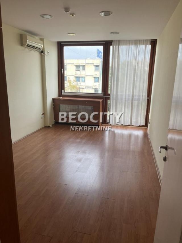 Novi Sad, Centar, Bulevar Mihajla Pupina, 8. 0, 679m2, 9506EUR