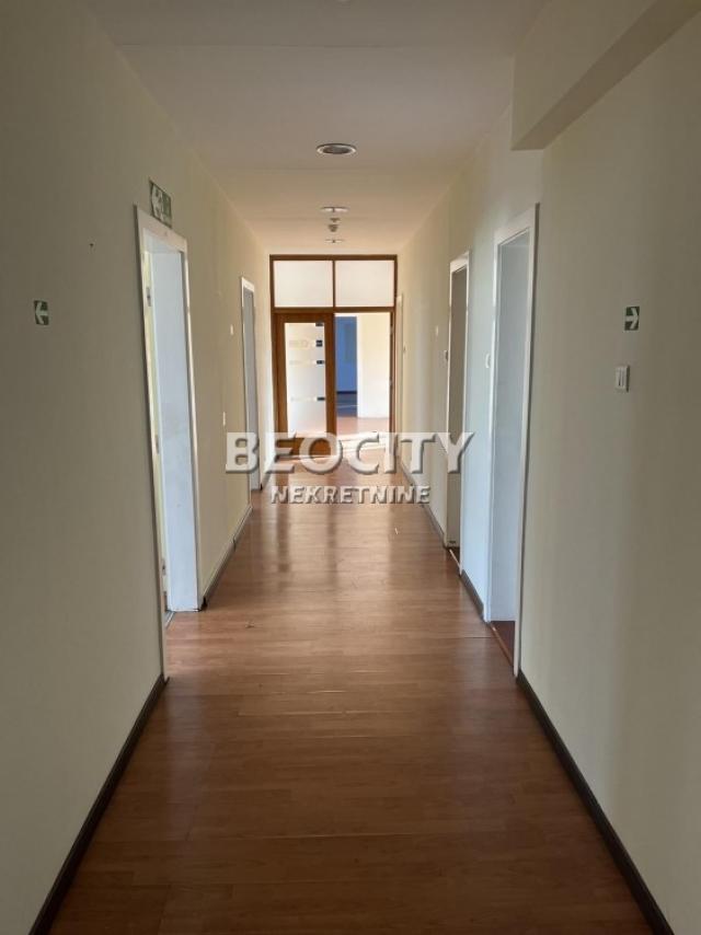 Novi Sad, Centar, Bulevar Mihajla Pupina, 8. 0, 679m2, 9506EUR