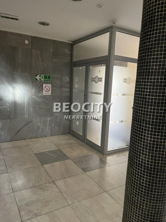 Novi Sad, Centar, Bulevar Mihajla Pupina, 8. 0, 679m2, 9506EUR