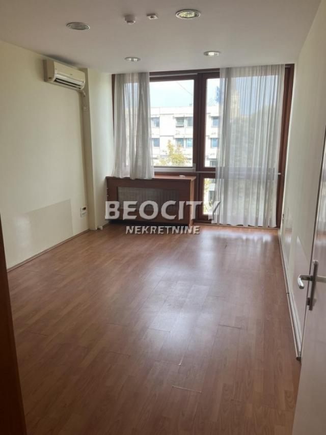 Novi Sad, Centar, Bulevar Mihajla Pupina, 8. 0, 679m2, 9506EUR