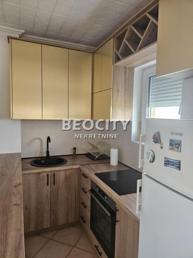 Novi Sad, Sremska Kamenica, Jelene Lozanić , 3. 0, 60m2, 600EUR