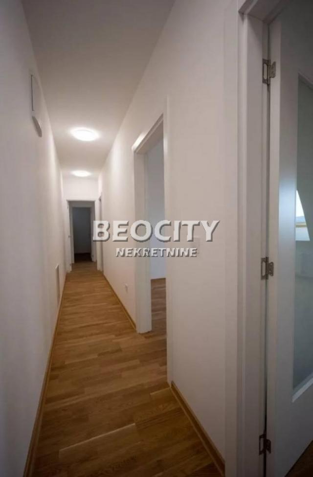 Novi Sad, Grbavica, Bulevar Cara Lazara, 4. 5, 135m2, 295966EUR