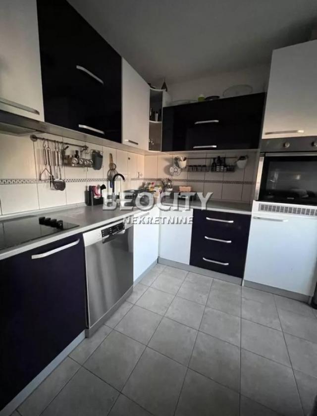 Novi Sad, Petrovaradin, Senoina, 3. 0, 74m2, 199900EUR