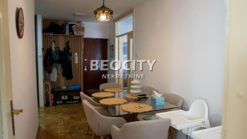 Novi Sad, Petrovaradin, Franje Štefanovića , 2. 0, 62m2, 111600EUR